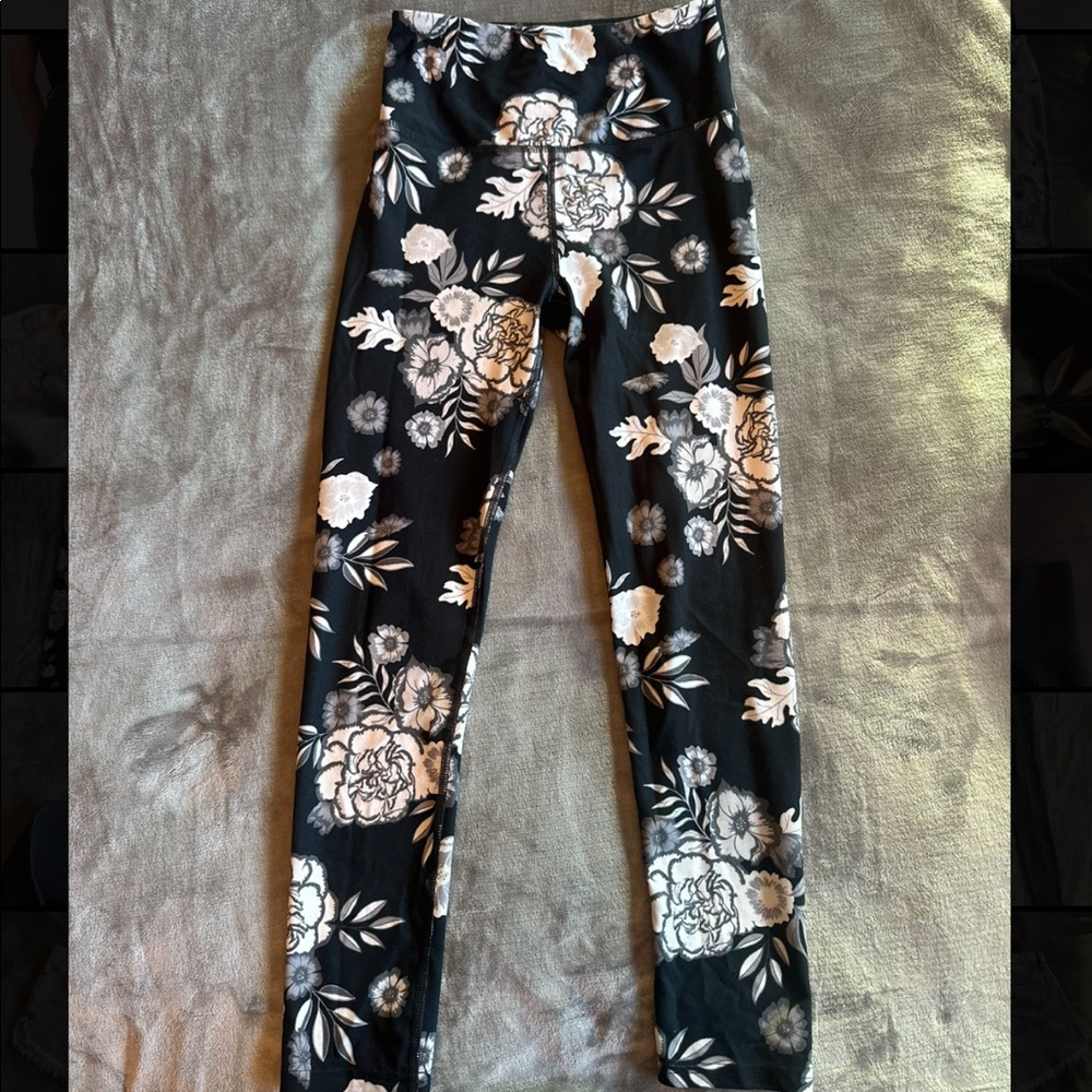 SO Floral High Rise Leggings